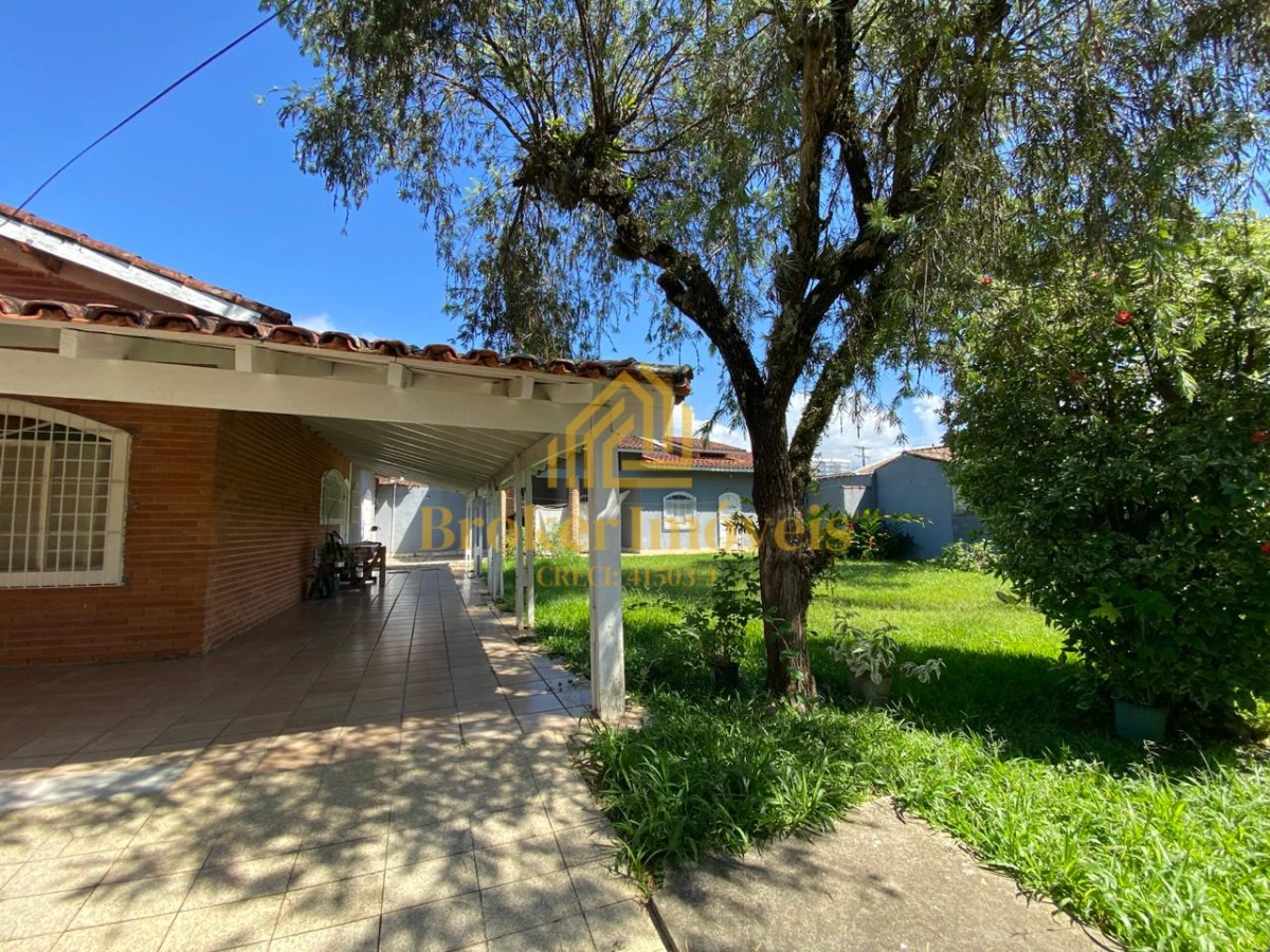 Charmosa casa térrea em localização privilegiada no indaiá, 