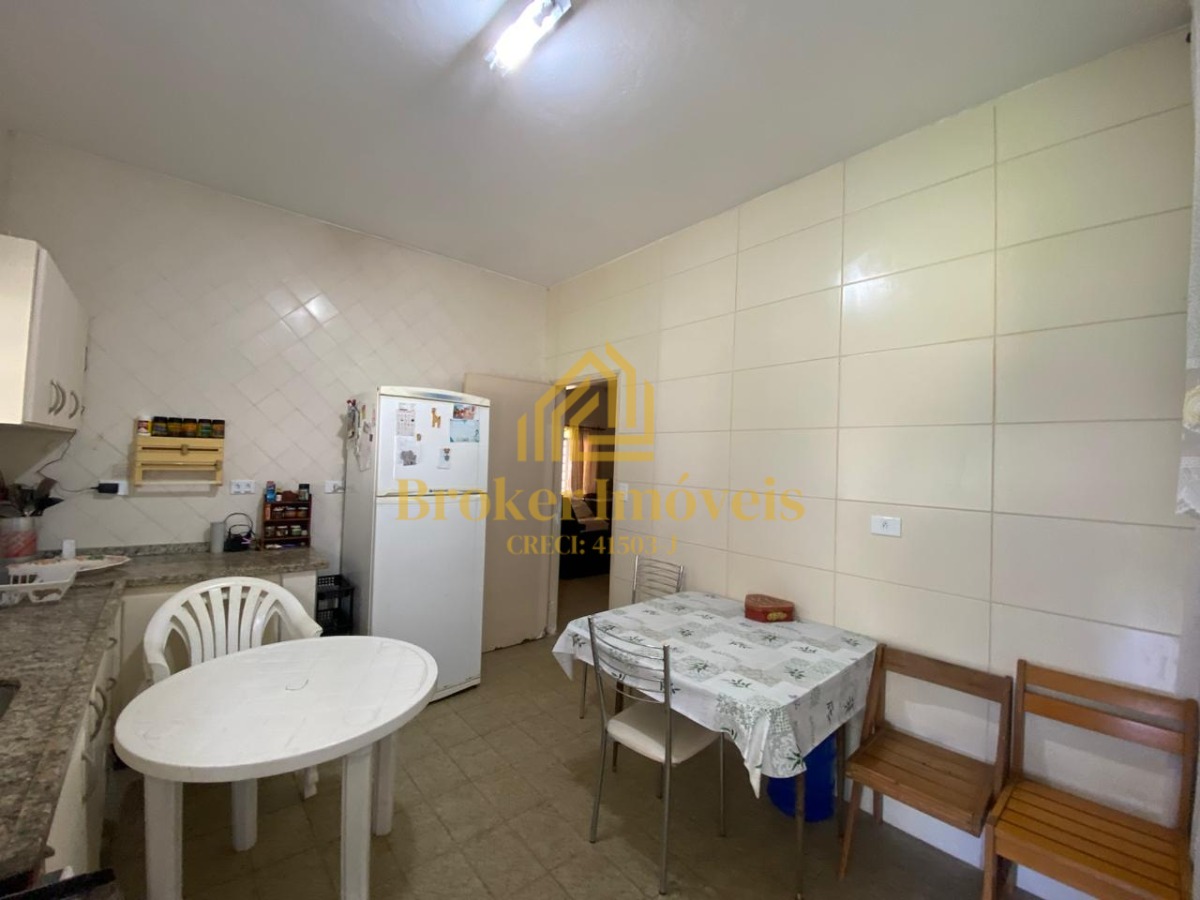 Charmosa casa térrea em localização privilegiada no indaiá, 