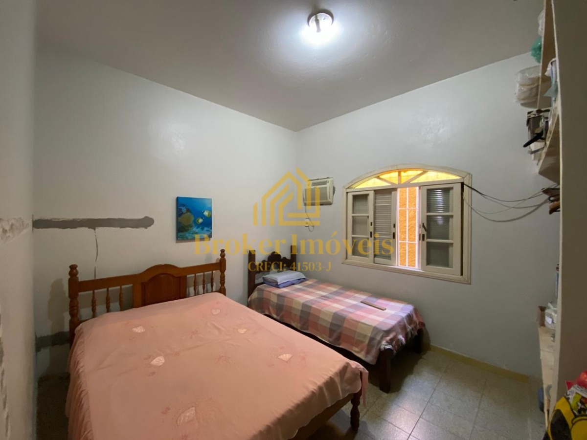 Charmosa casa térrea em localização privilegiada no Indaiá, com 5 dormitórios e muitas possibilidades!