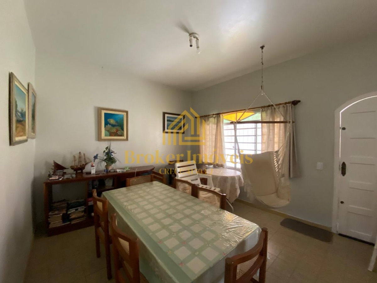 Charmosa casa térrea em localização privilegiada no indaiá, 