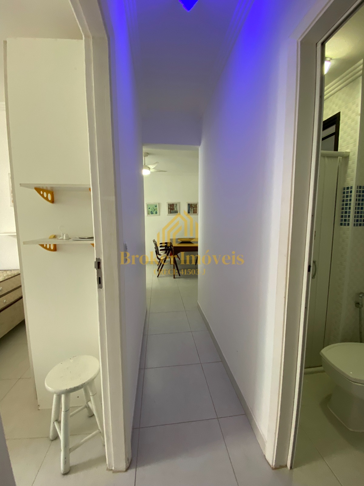 Apartamento com vista para o mar, condomínio pé na Areia Hawai Vivendas na Martim de Sá