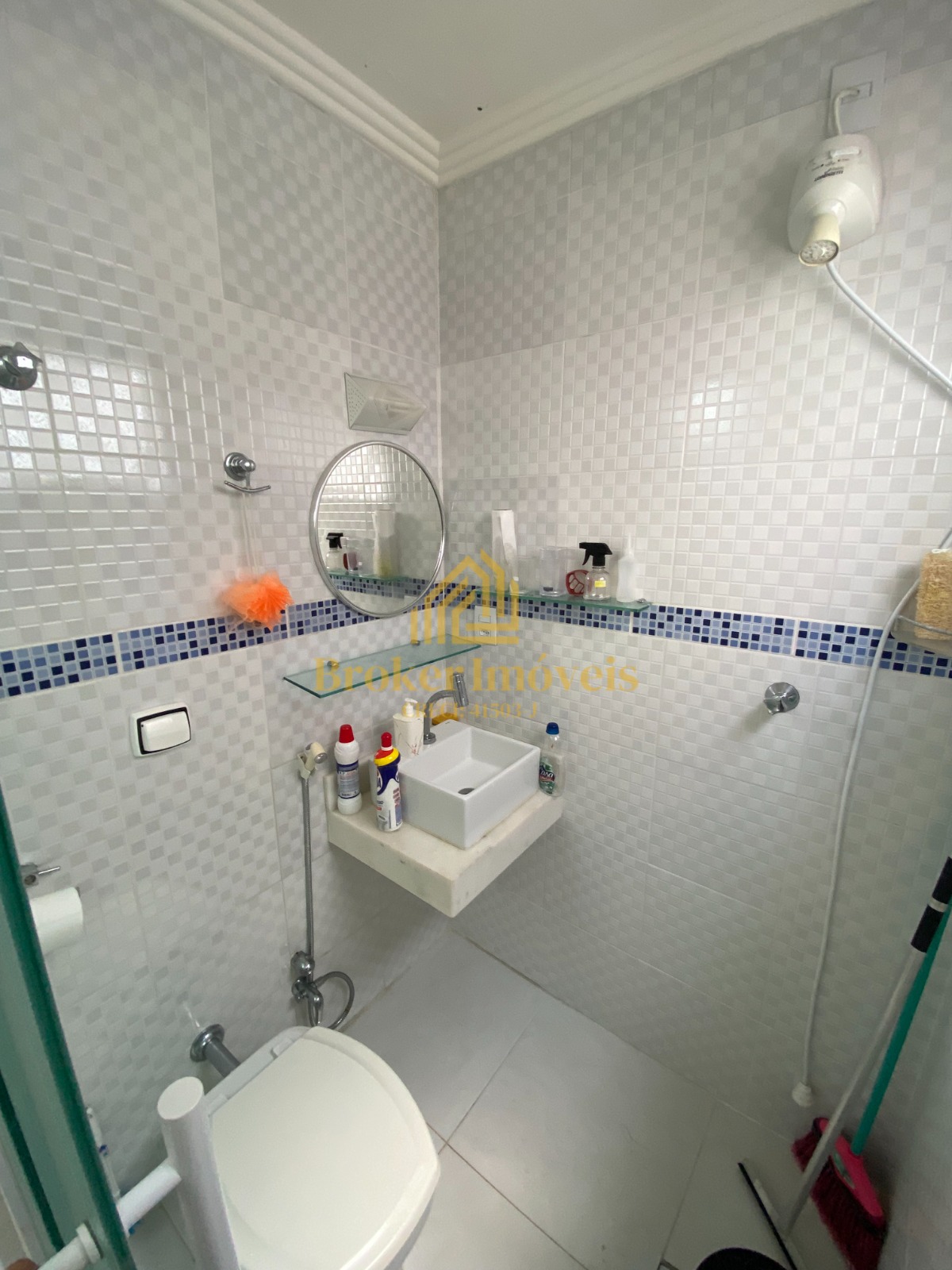 Apartamento com vista para o mar, condomínio pé na Areia Hawai Vivendas na Martim de Sá