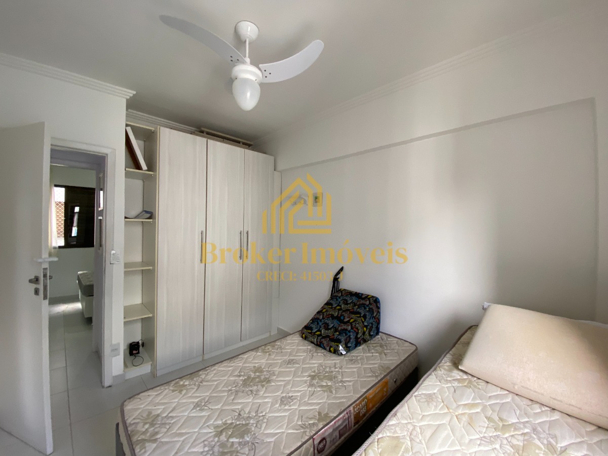 Apartamento com vista para o mar, condomínio pé na Areia Hawai Vivendas na Martim de Sá