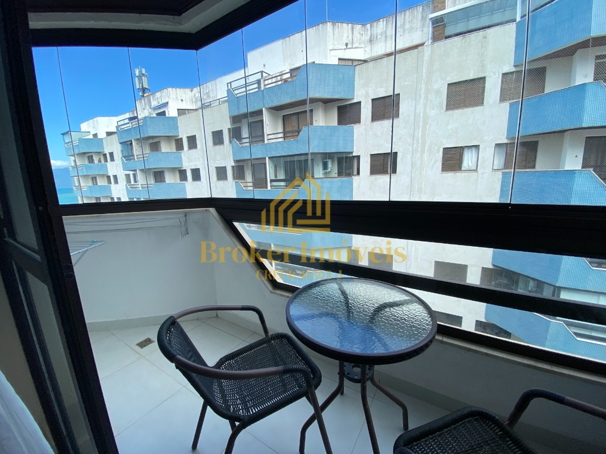 Apartamento com vista para o mar, condomínio pé na Areia Hawai Vivendas na Martim de Sá