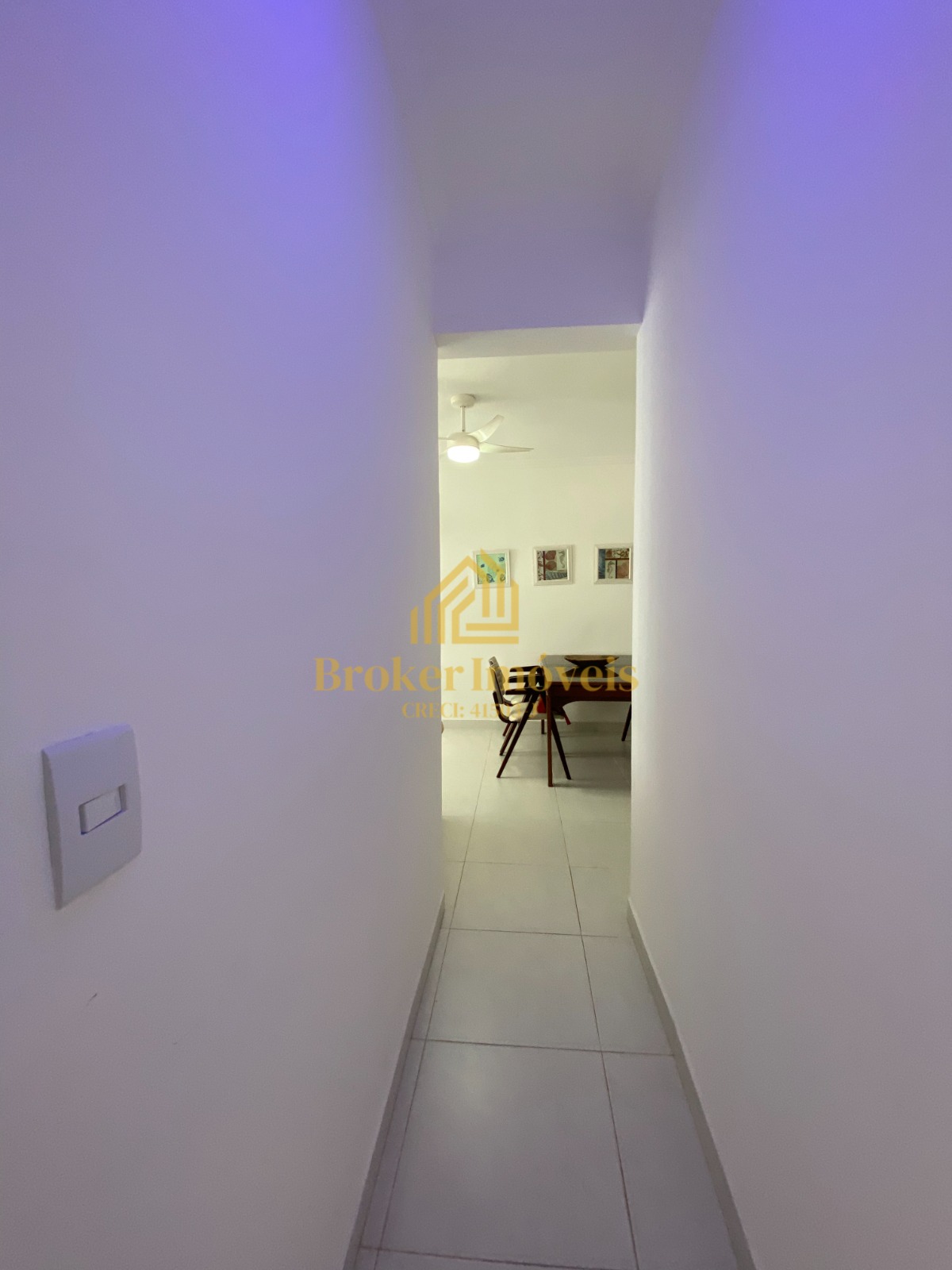 Apartamento com vista para o mar, condomínio pé na Areia Hawai Vivendas na Martim de Sá