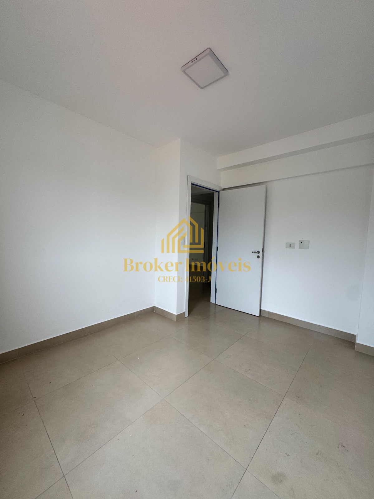 Apartamento no condomínio residencial prime view vista later
