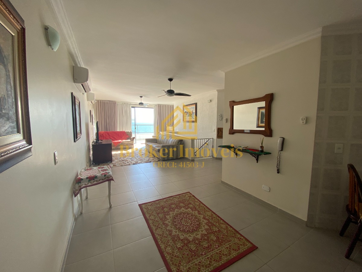 Duplex frente ao mar com vista de tirar o fôlego! pé na arei