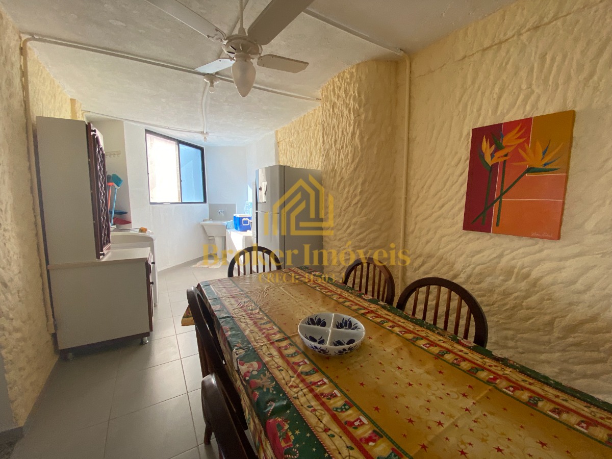 Duplex frente ao mar com vista de tirar o fôlego! pé na arei