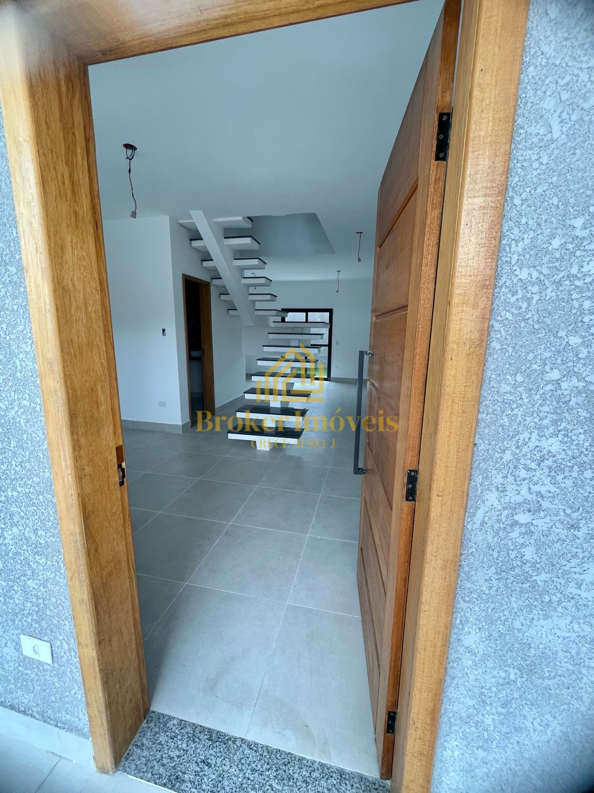 Triplex novo à venda a 50 metros da praia massaguaçu, caragu - foto 2