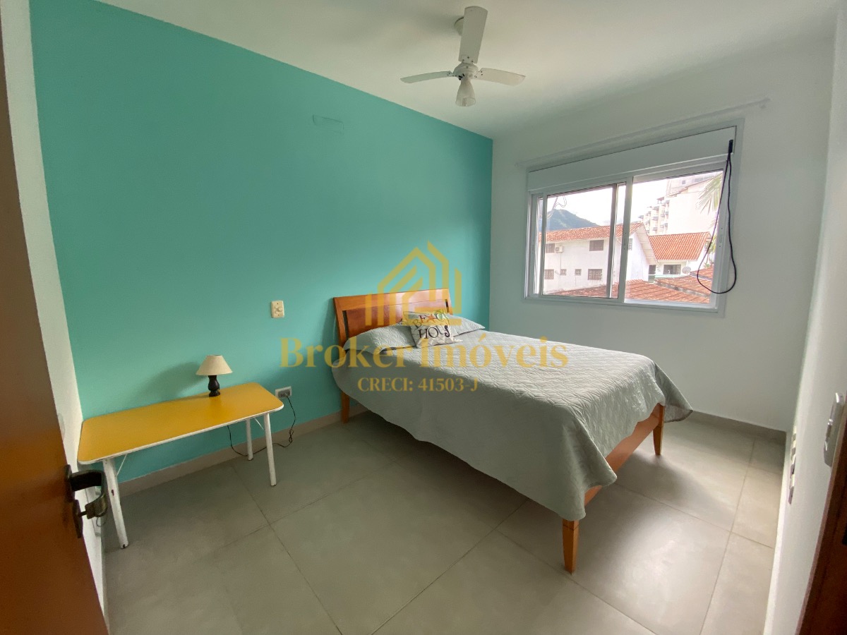 Casa à venda na Praia Martim de Sá, com 2 lotes no total 720M², somente à 190 metros da praia