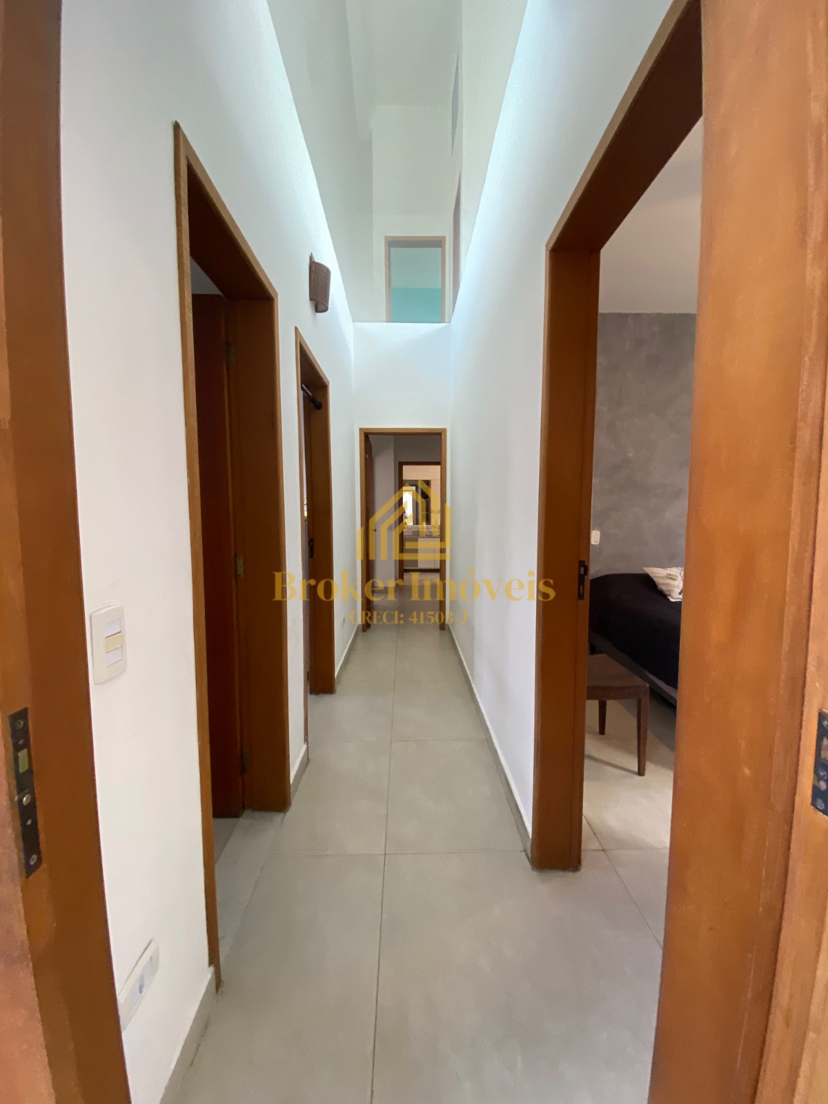 Casa à venda na Praia Martim de Sá, com 2 lotes no total 720M², somente à 190 metros da praia