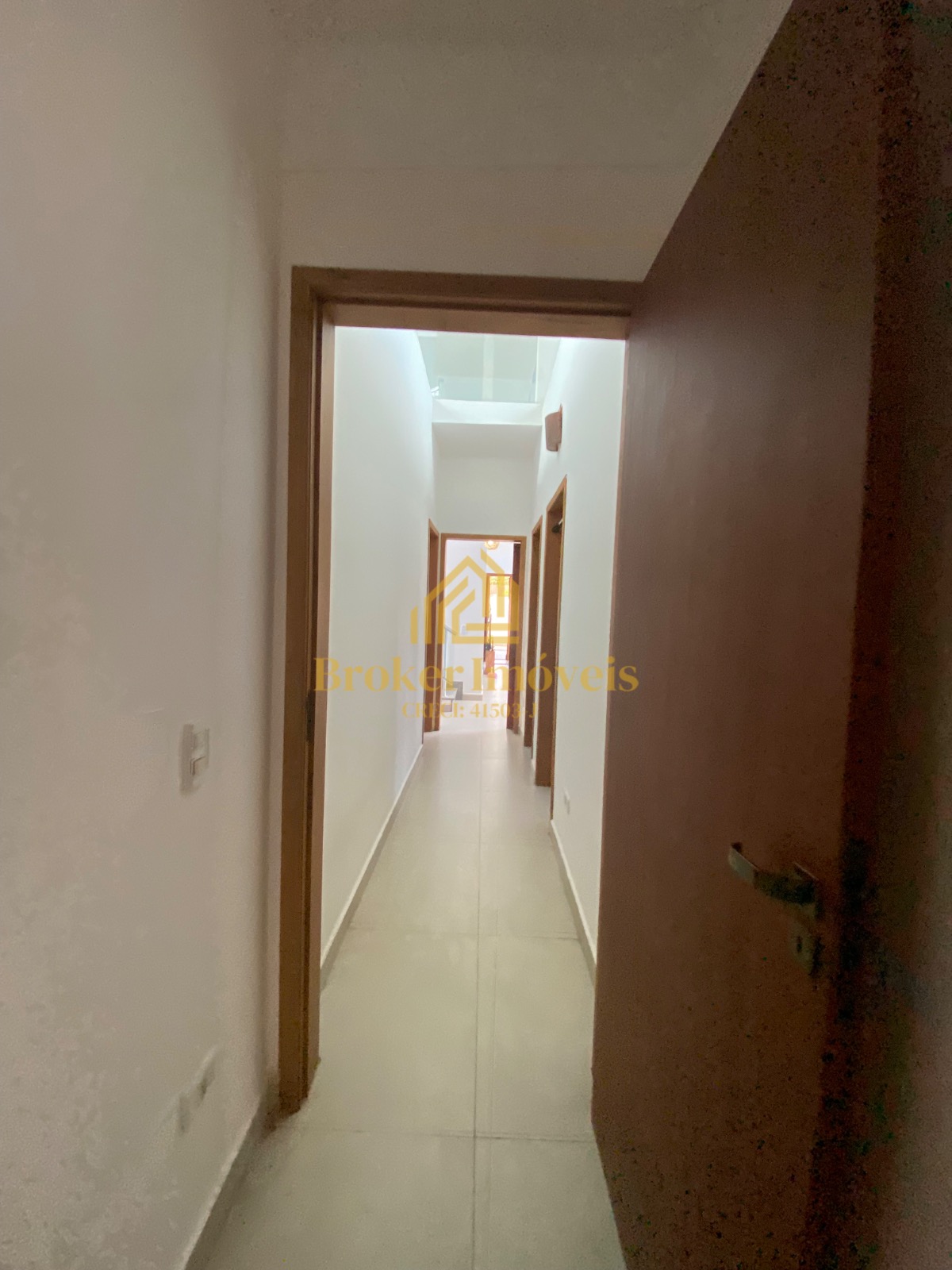 Casa à venda na Praia Martim de Sá, com 2 lotes no total 720M², somente à 190 metros da praia