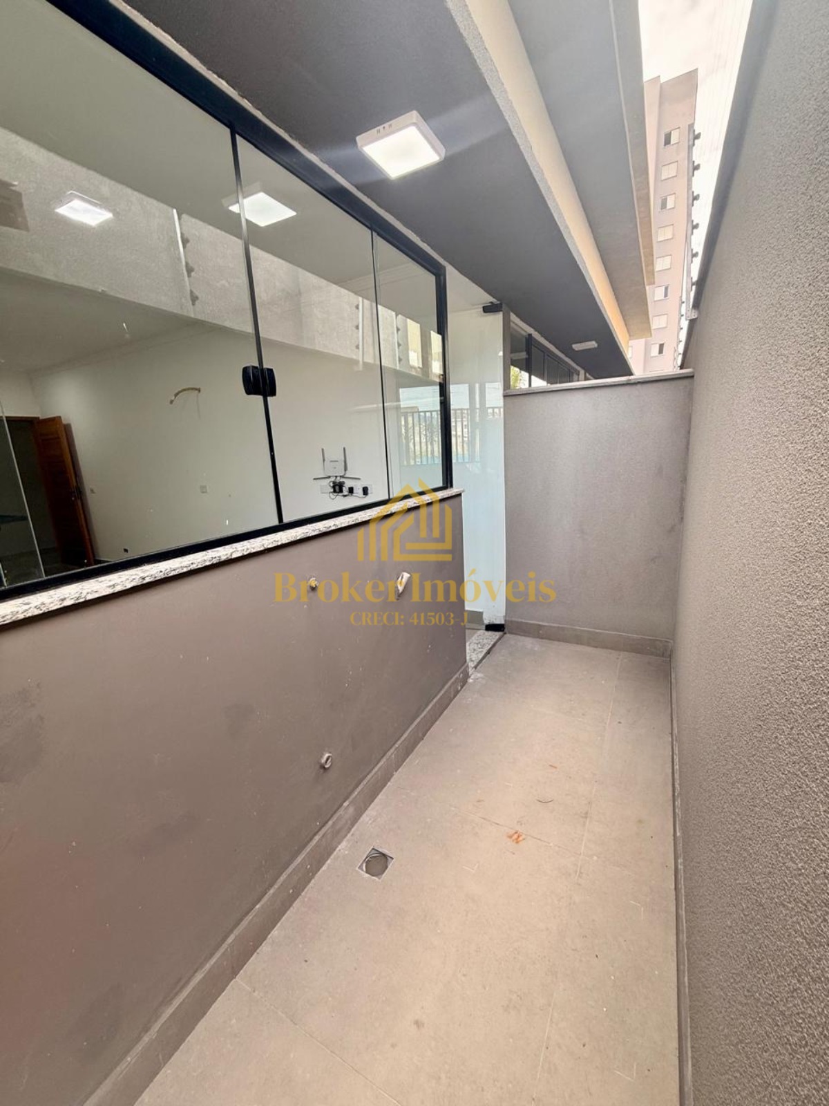 Lindo flat para locação no jardim aruan à 150 metros da prai - foto 10