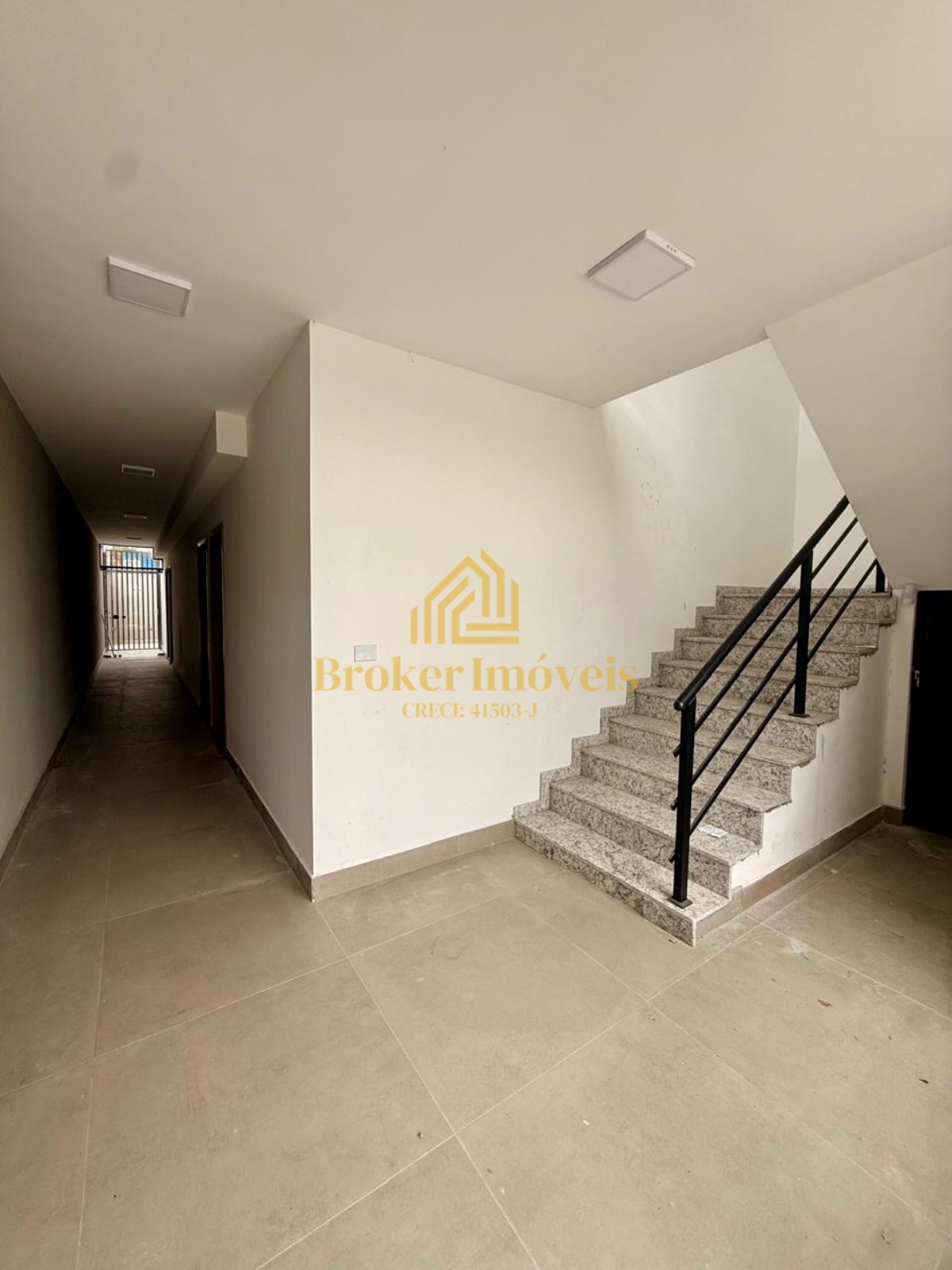 Lindo flat para locação no jardim aruan à 150 metros da prai - foto 4