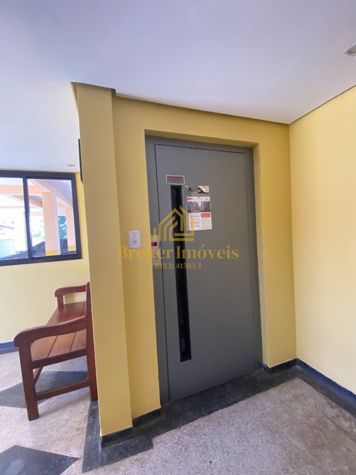 Apartamento à venda no condomínio Ibiza na Martim de Sá à 400 metros da praia
