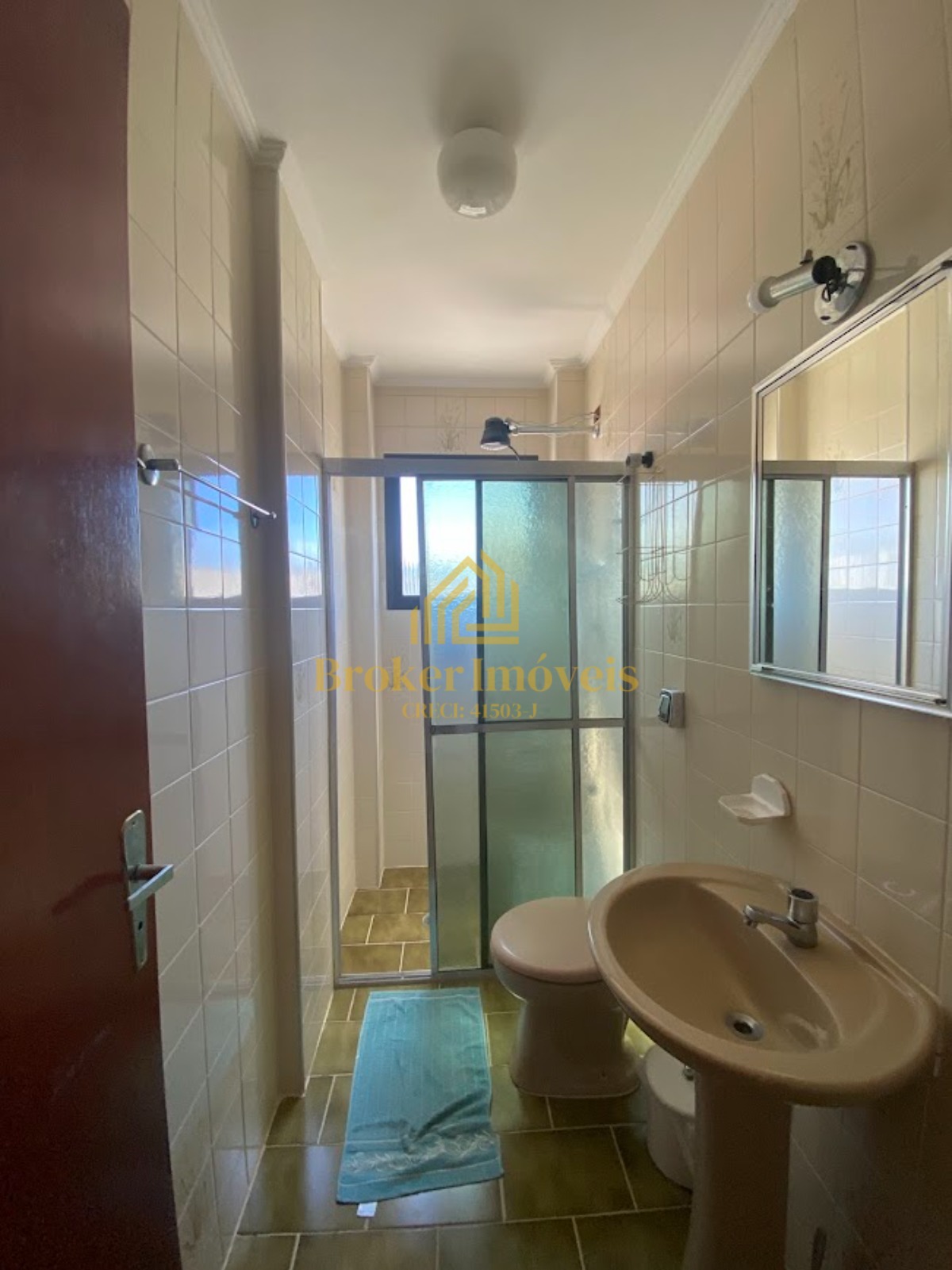 Apartamento à venda no condomínio Ibiza na Martim de Sá à 400 metros da praia