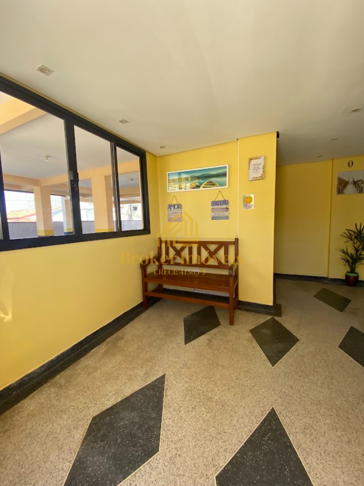 Apartamento à venda no condomínio Ibiza na Martim de Sá à 400 metros da praia
