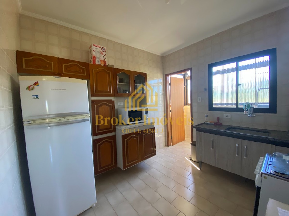 Apartamento à venda no condomínio Ibiza na Martim de Sá à 400 metros da praia