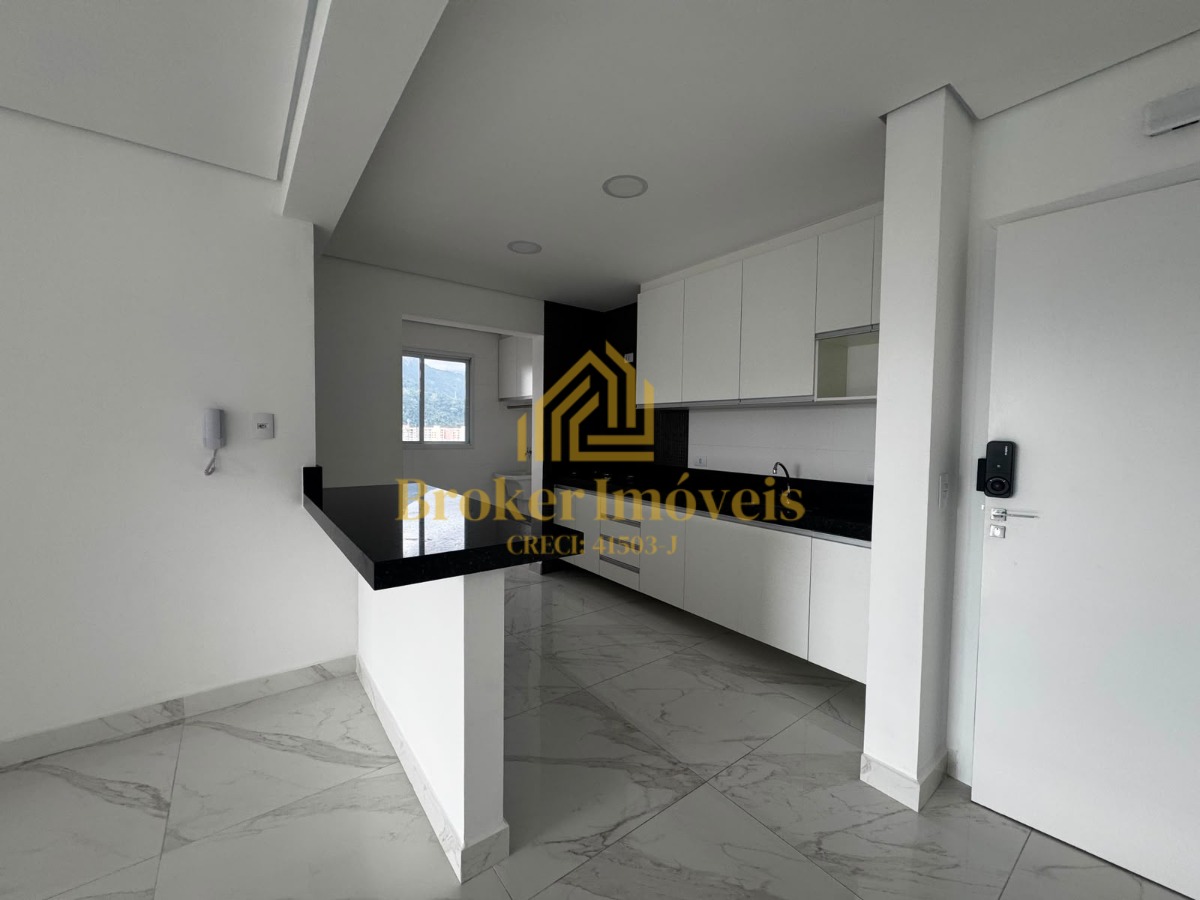 Apartamento para locação com vista para o mar no edifício eu