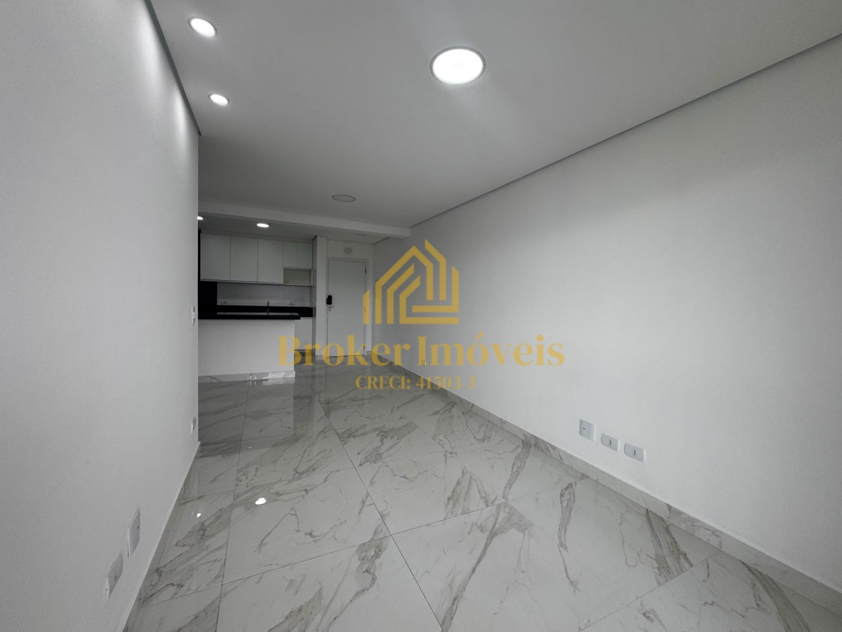 Apartamento para locação com vista para o mar no edifício eu