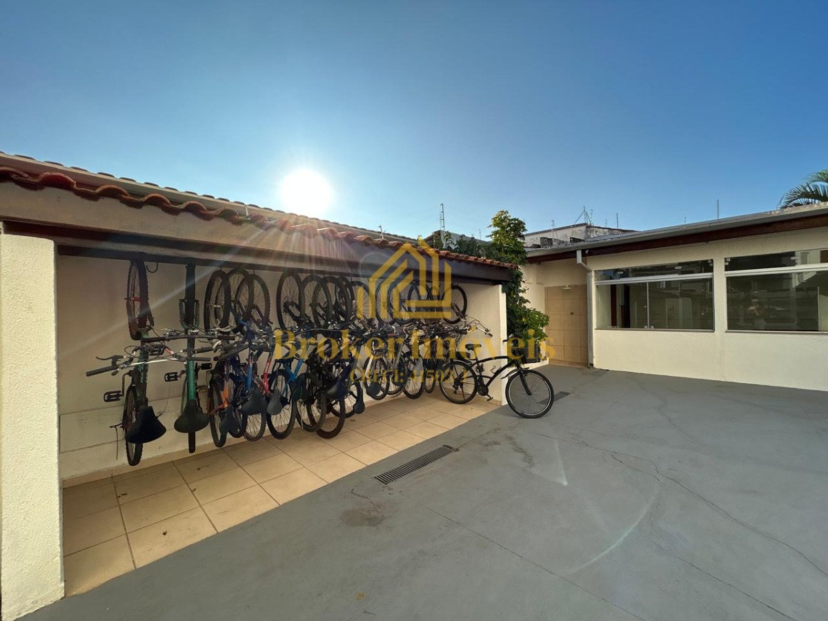 Excelente apartamento no edifício madrid i no bairro jd. Aruan a 600 metros da praia