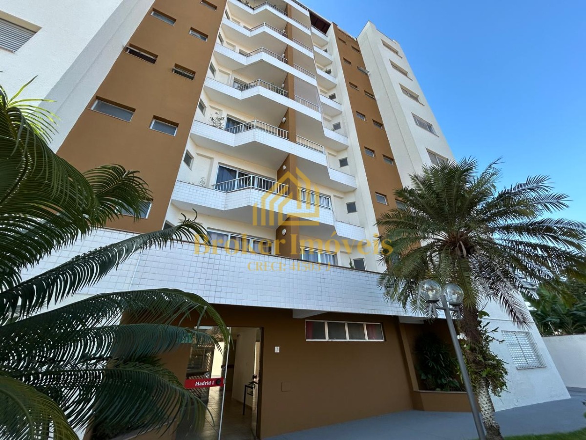 Excelente apartamento no edifício madrid i no bairro jd. Aruan a 600 metros da praia