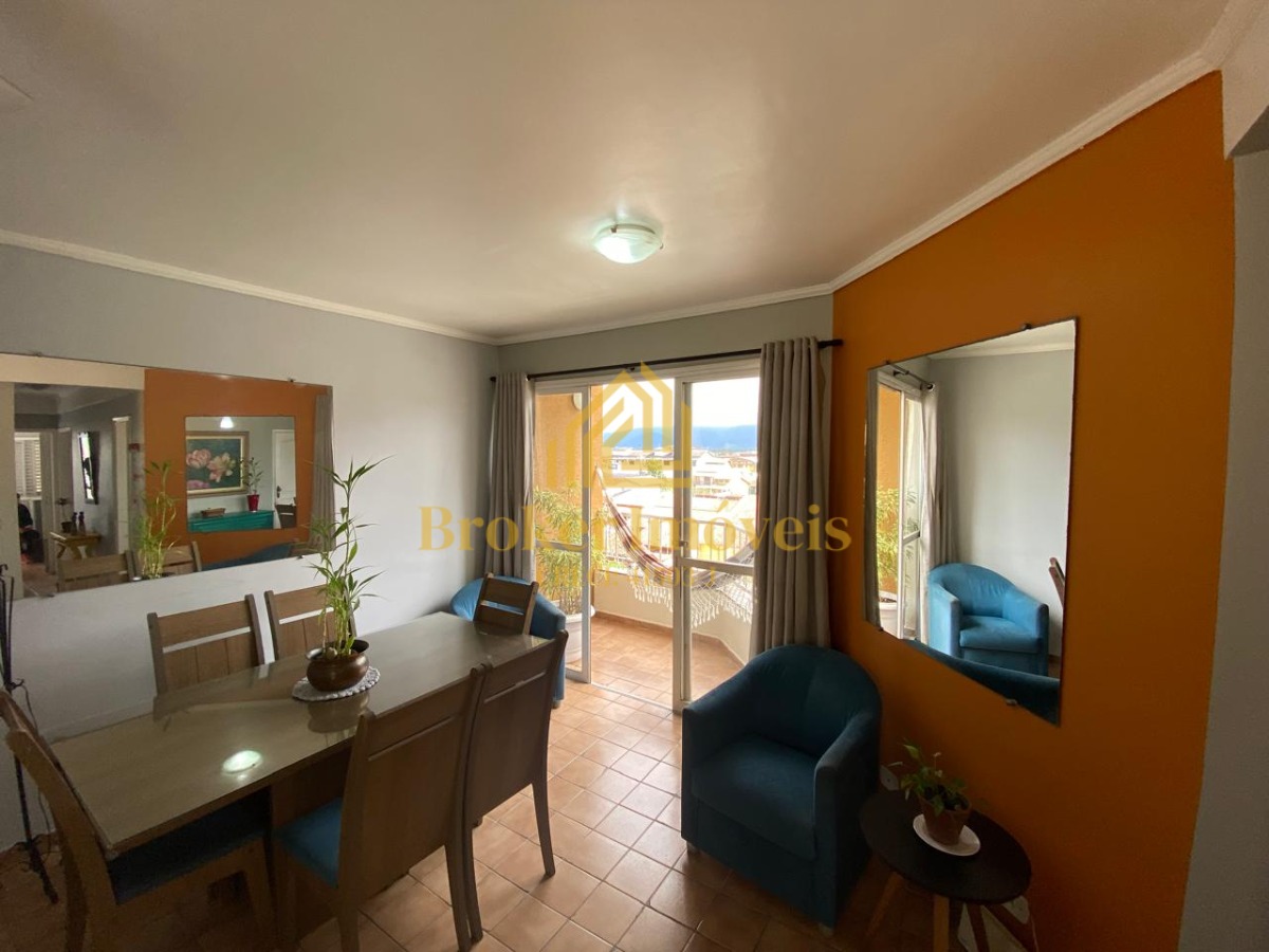 Excelente apartamento no edifício madrid i no bairro jd. Aruan a 600 metros da praia