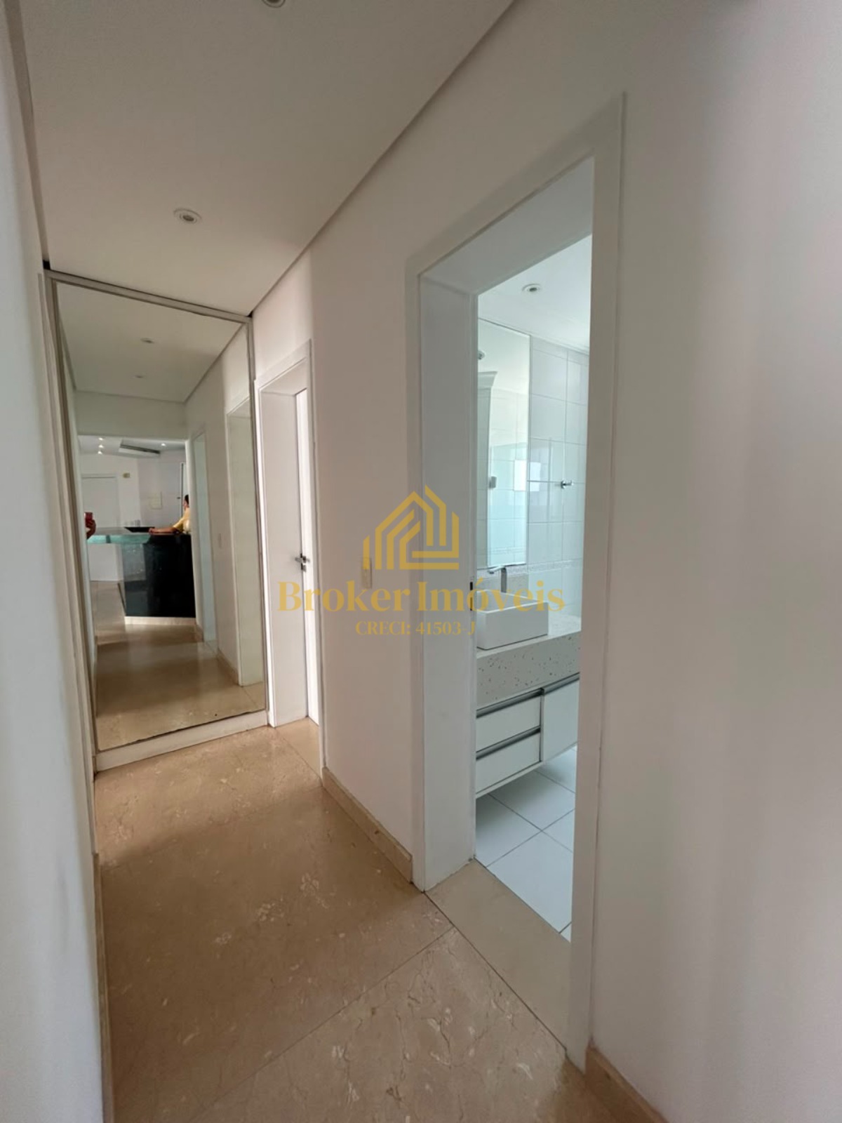 Lindo apartamento vista mar para locação definitiva no edifício costa esmeralda prainha