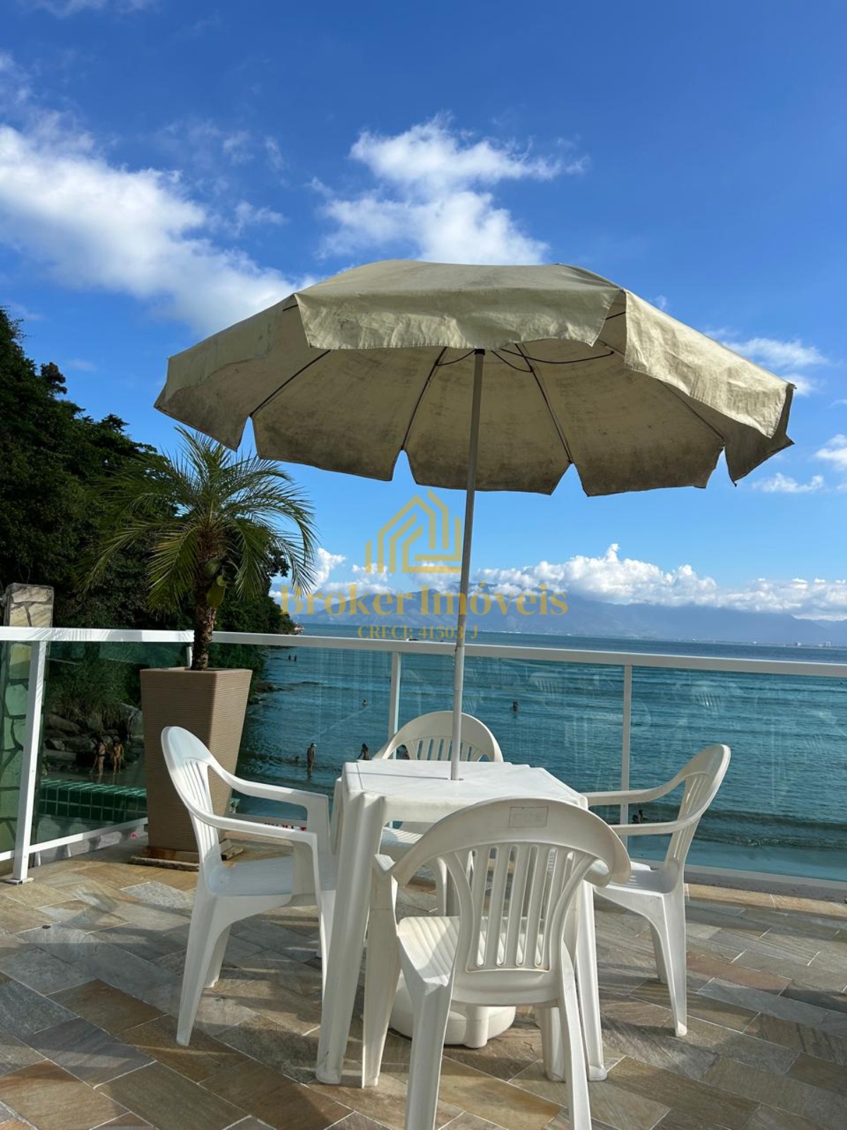 Lindo apartamento vista mar para locação definitiva no edifício costa esmeralda prainha