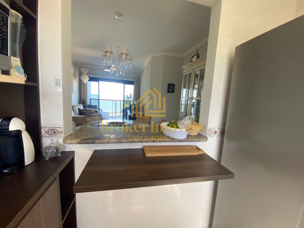 Apartamento Frente ao Mar pé na areia na Praia Martim de Sá com vista de tirar o fôlego