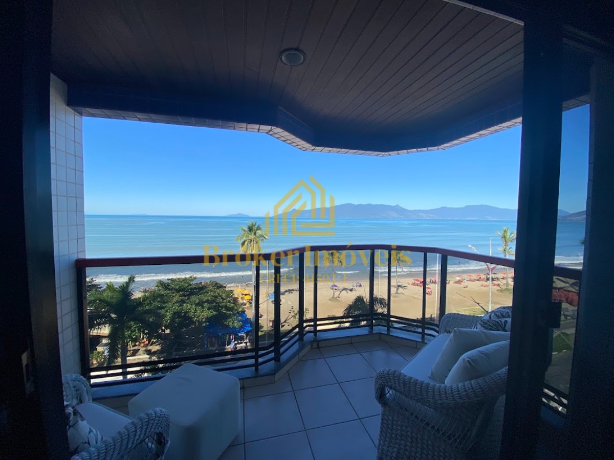 Apartamento Frente ao Mar pé na areia na Praia Martim de Sá com vista de tirar o fôlego