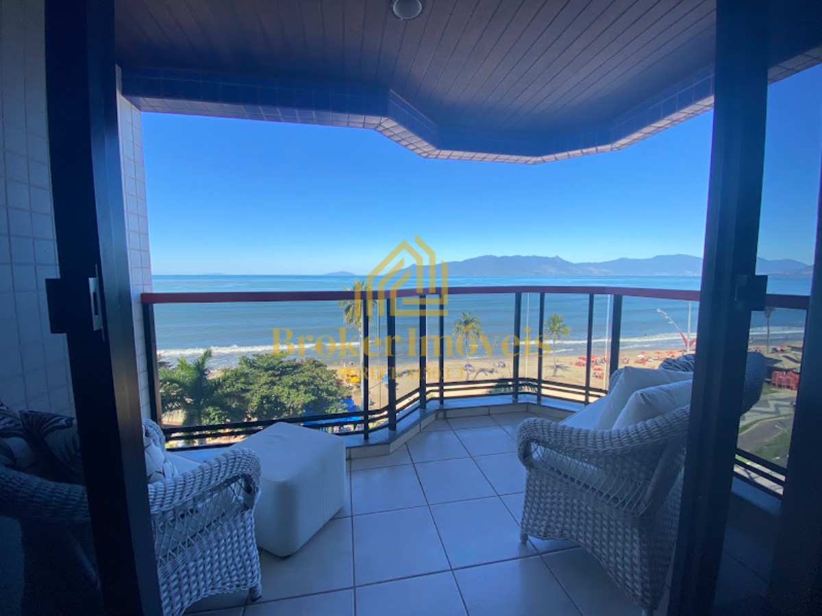 Apartamento Frente ao Mar pé na areia na Praia Martim de Sá com vista de tirar o fôlego