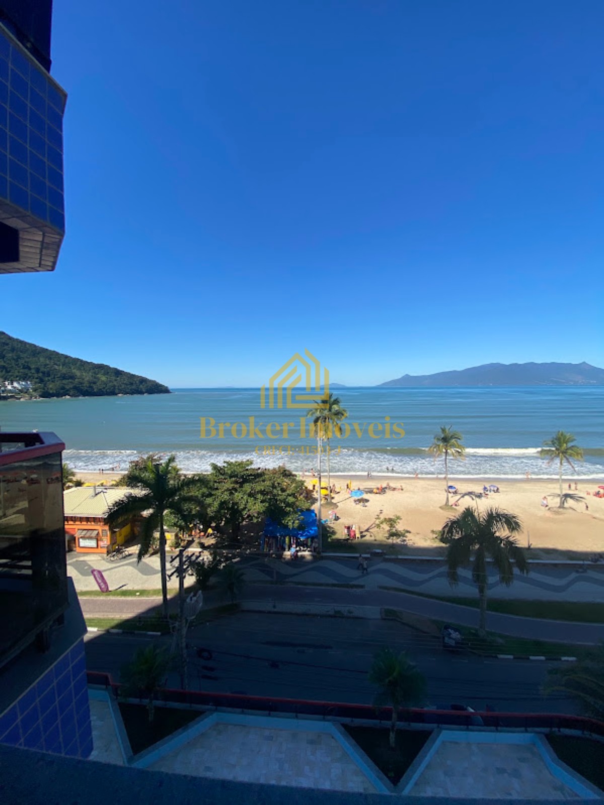 Apartamento Frente ao Mar pé na areia na Praia Martim de Sá com vista de tirar o fôlego