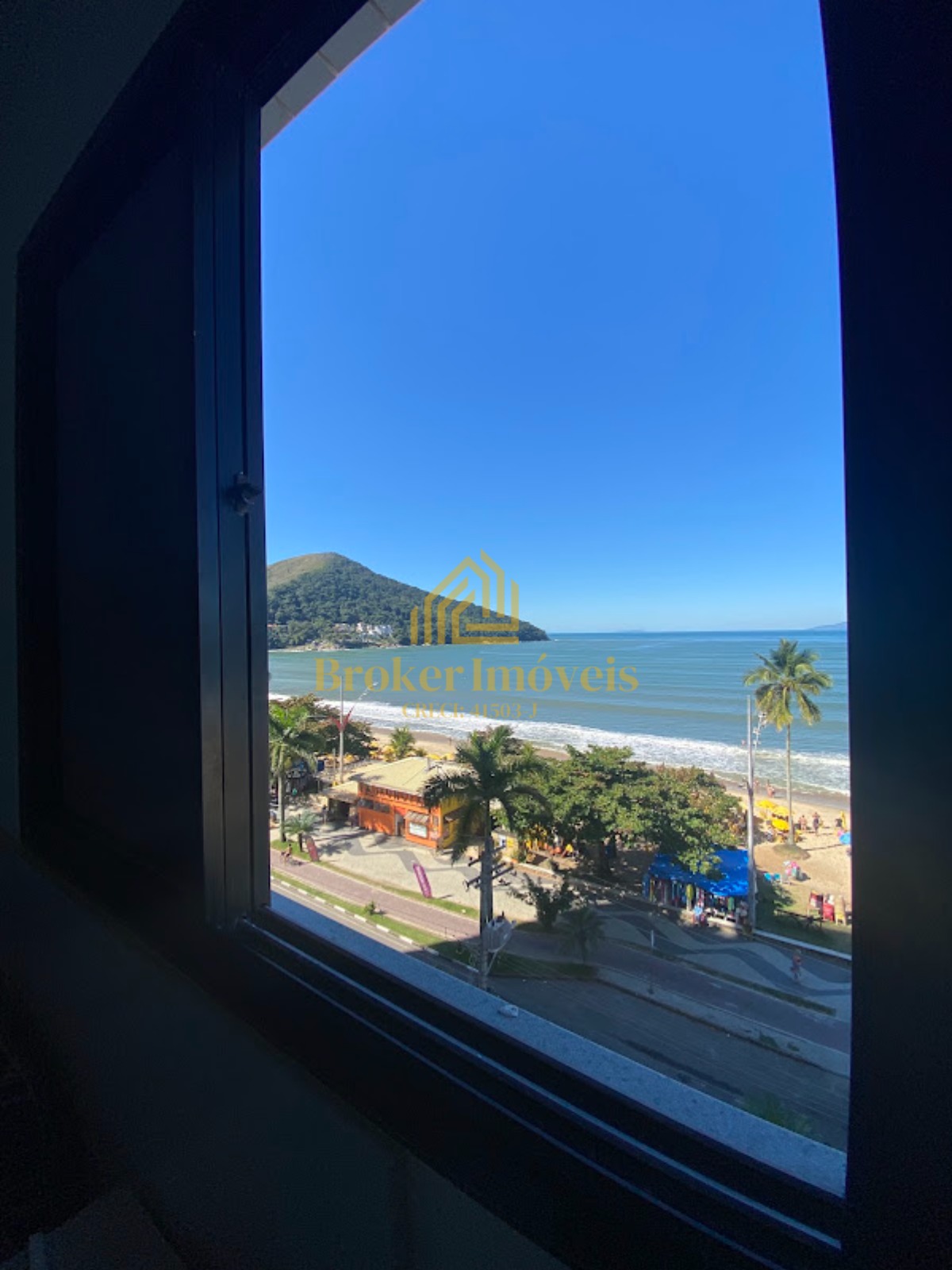 Apartamento Frente ao Mar pé na areia na Praia Martim de Sá com vista de tirar o fôlego