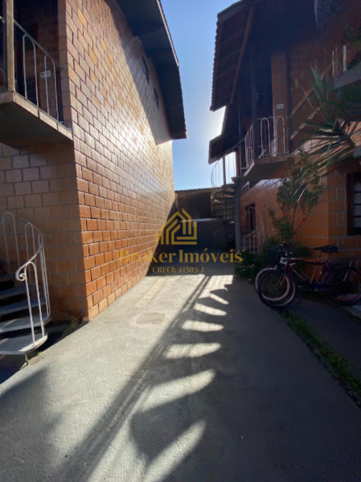 Oportunidade de lindo Flat apartamento na Martim de Sá a 550 metros da praia em um excelente condomínio - foto 22