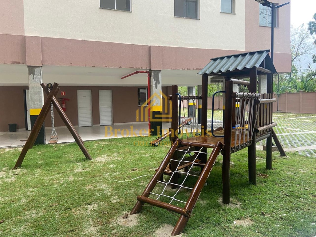 Apartamento no condomínio riviera na praia martim de sá, 3 minutos da praia