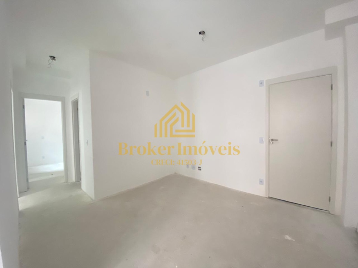 Apartamento no condomínio riviera na praia martim de sá, 3 m