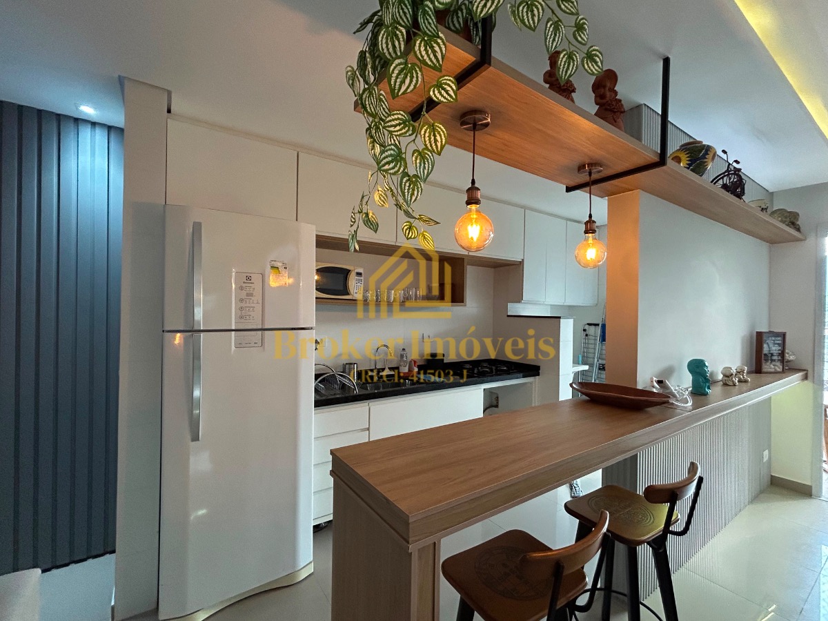 Lindíssimo Apartamento mobiliado equipado com vista para o Mar no edifício navegantes Sumaré - locação