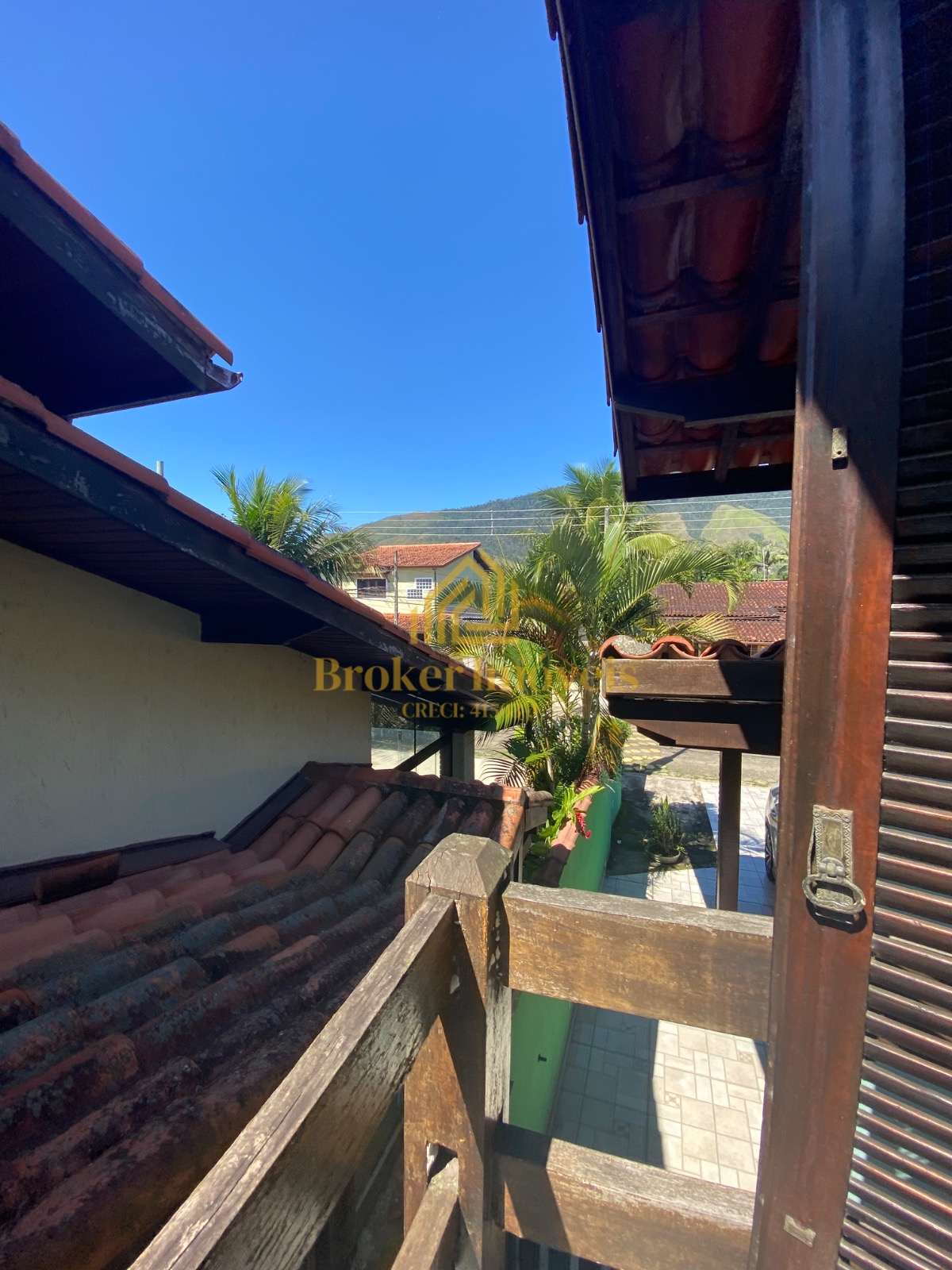 Linda casa no condomínio fechado Condomínio Sun Beach Residence na enseada venda é locação definitiva