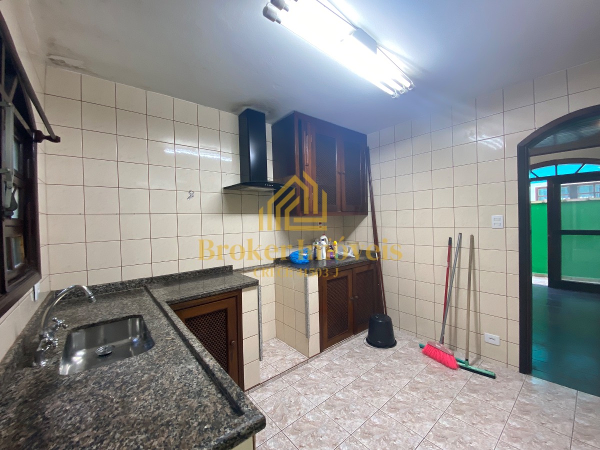Linda casa no condomínio fechado Condomínio Sun Beach Residence na enseada venda é locação definitiva
