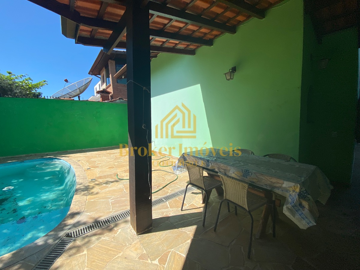 Linda casa no condomínio fechado Condomínio Sun Beach Residence na enseada venda é locação definitiva