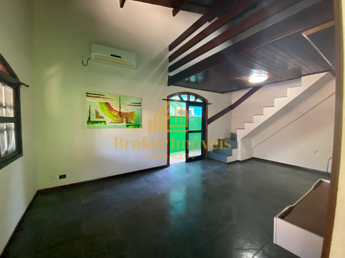 Linda casa no condomínio fechado Condomínio Sun Beach Residence na enseada venda é locação definitiva