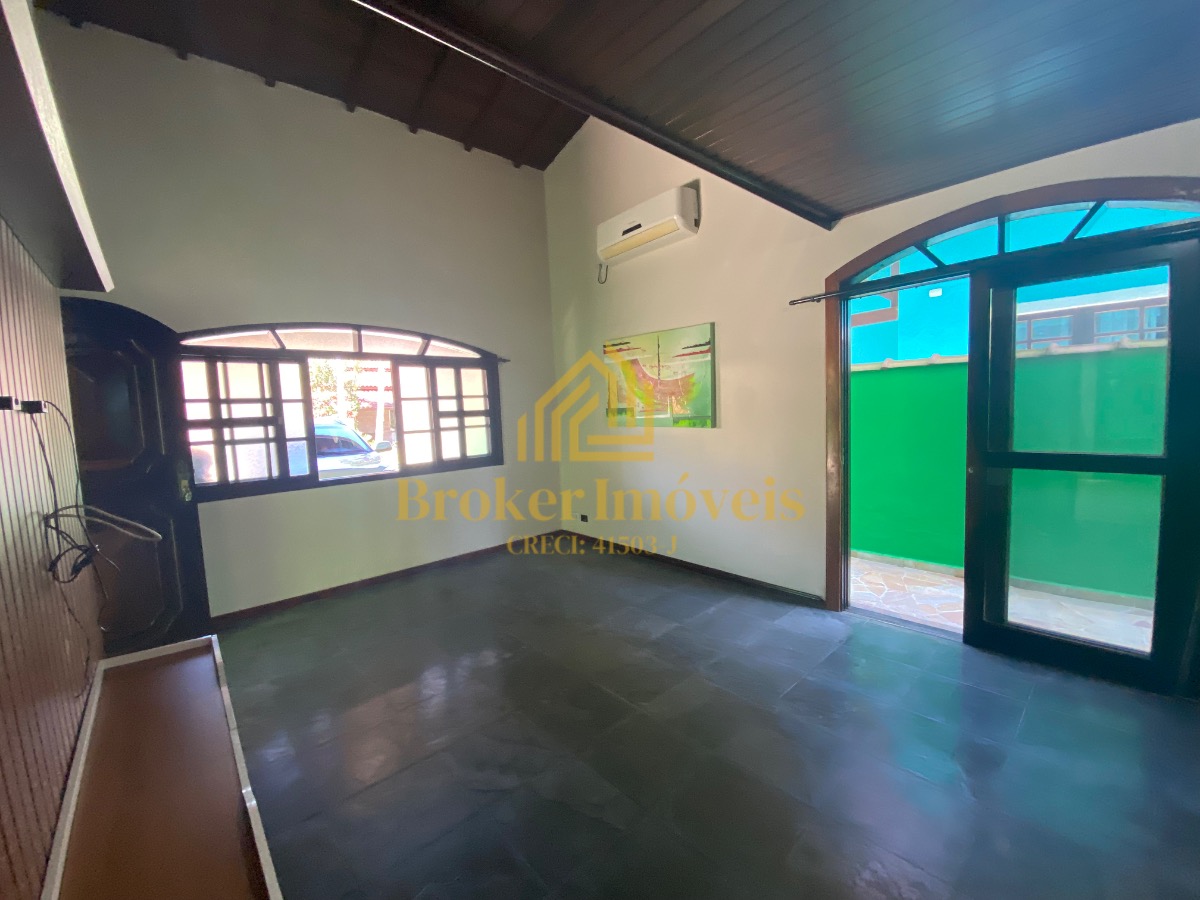 Linda casa no condomínio fechado Condomínio Sun Beach Residence na enseada venda é locação definitiva