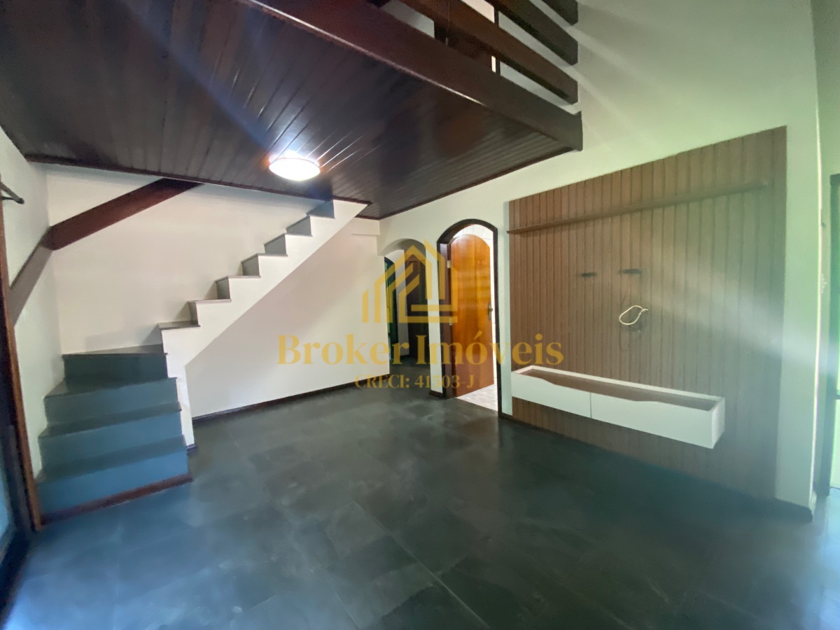Linda casa no condomínio fechado Condomínio Sun Beach Residence na enseada venda é locação definitiva
