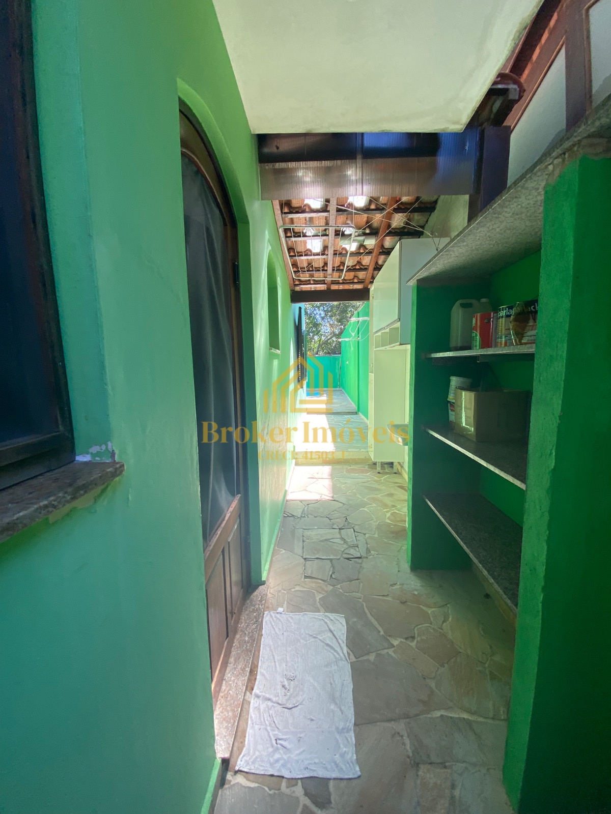 Linda casa no condomínio fechado Condomínio Sun Beach Residence na enseada venda é locação definitiva