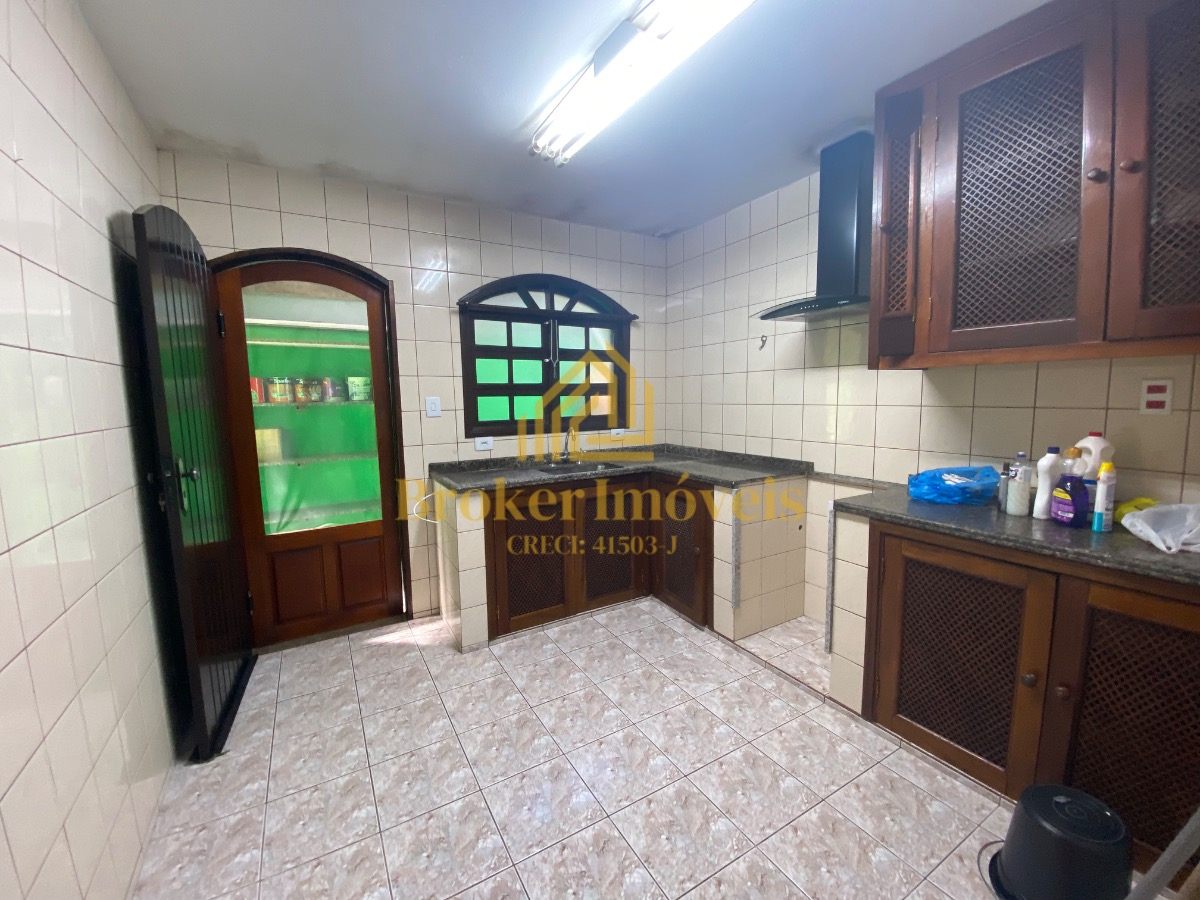 Linda casa no condomínio fechado Condomínio Sun Beach Residence na enseada venda é locação definitiva