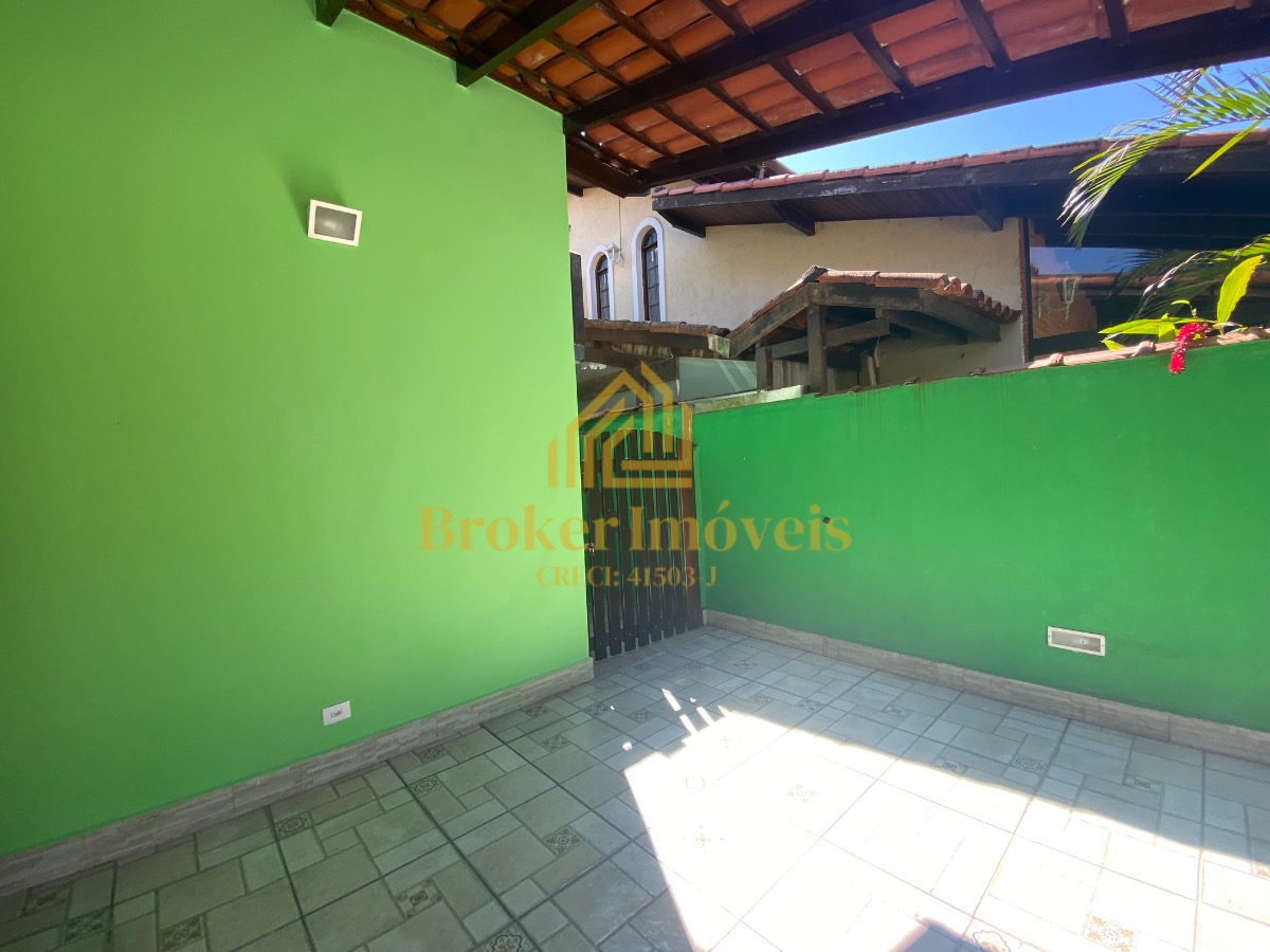 Linda casa no condomínio fechado Condomínio Sun Beach Residence na enseada venda é locação definitiva