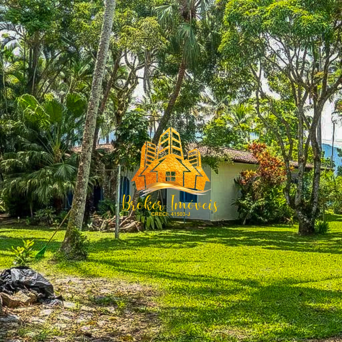Propriedade pé na areia em ilhabela