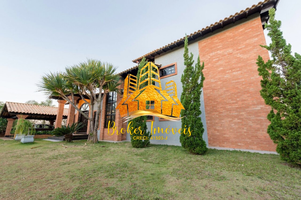 Casa de alto padrão no condomínio nova fama em minas gerais