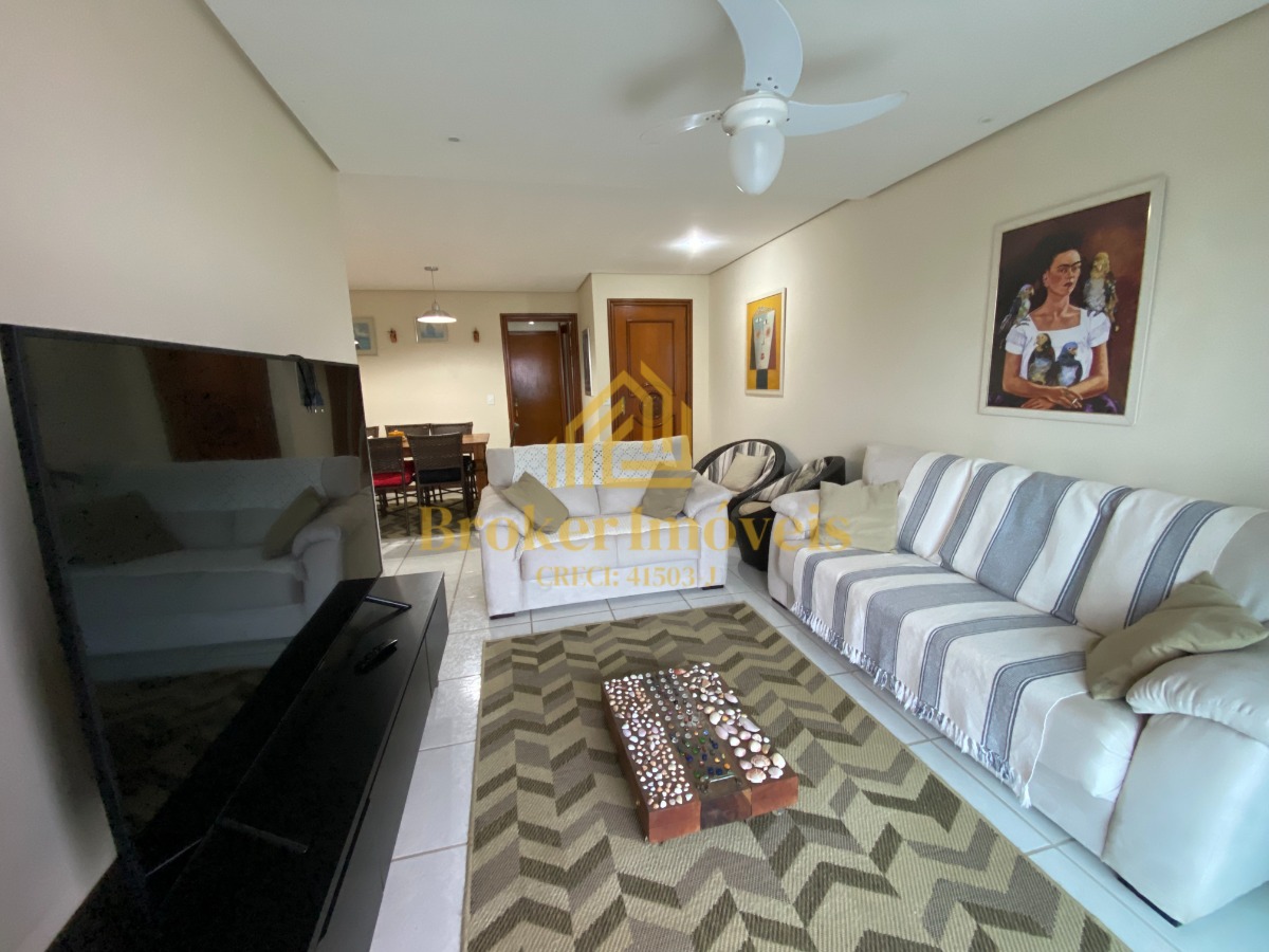 Lindo apartamento bem amplo na melhor localização entre a pr